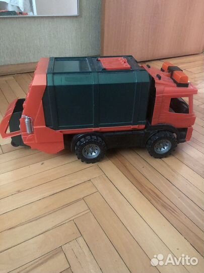 Мусоровоз машинка