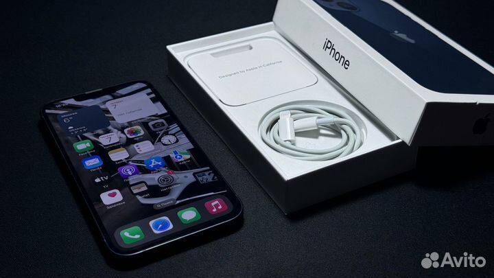 iPhone 13, 256 ГБ