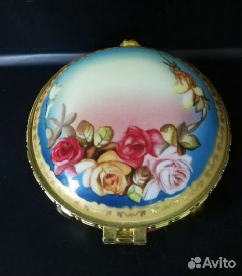 Шкатулка фарфоровая, позолота, деколь