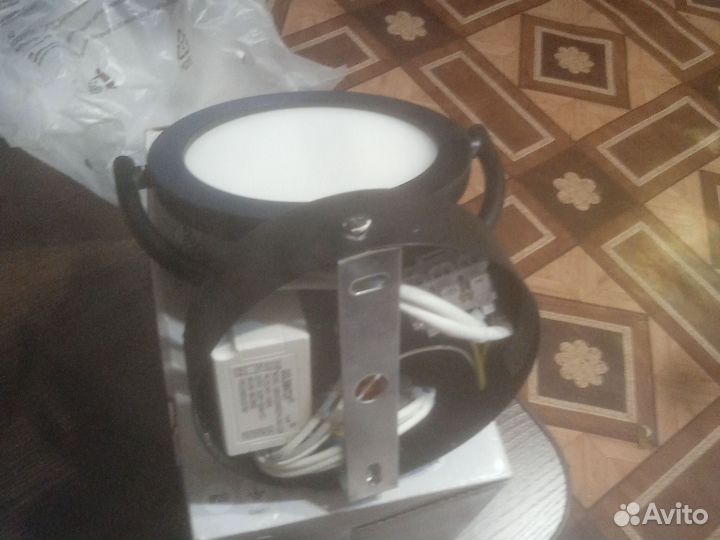 Светодиодный светильник настенный