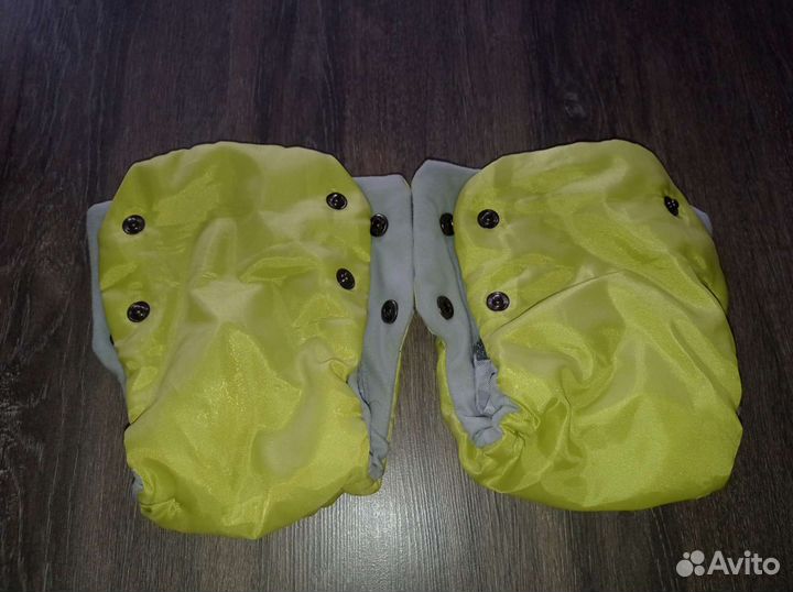 Варежки на санки