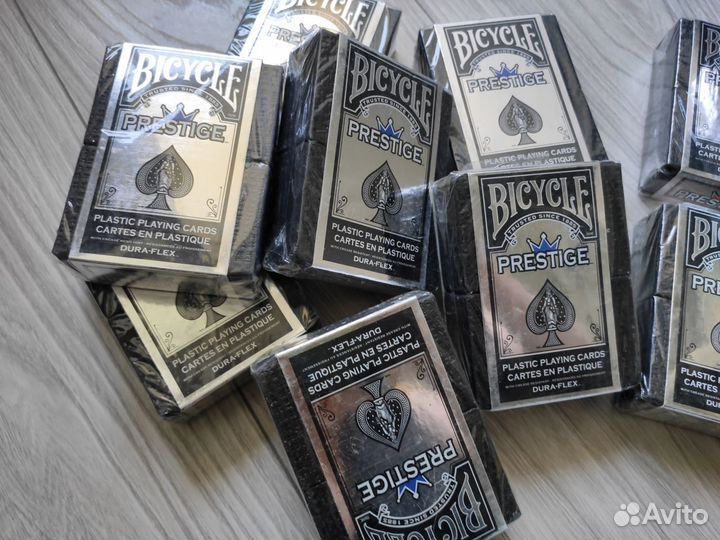 Игральные карты Bicycle Prestige красные и синие