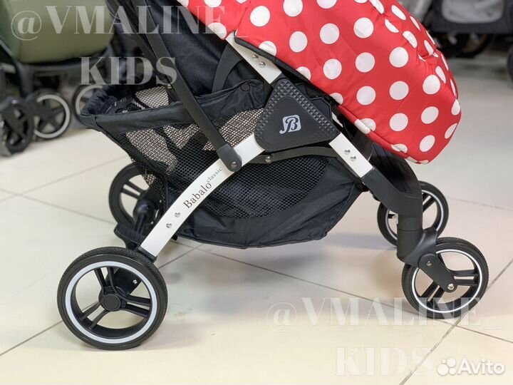 Прогулочная коляска полный комплект