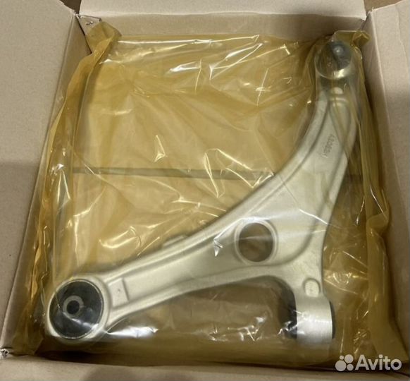 Рычаг передний левый Hyundai KIA 545003z700