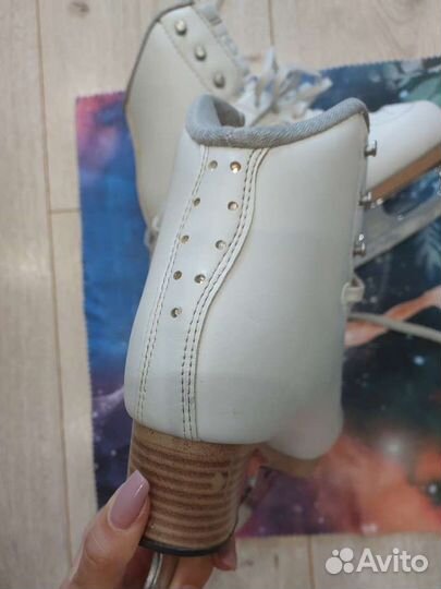 Фигурные коньки jackson elle размер 2131 2w