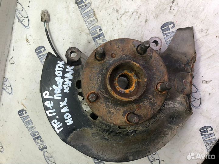 Кулак поворотный toyota noah