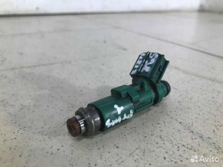 Топливная форсунка 2325021010