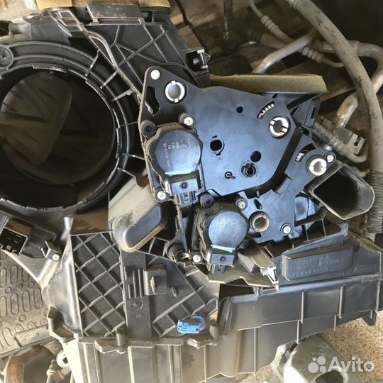 Корпус отопителя Ford Focus 3