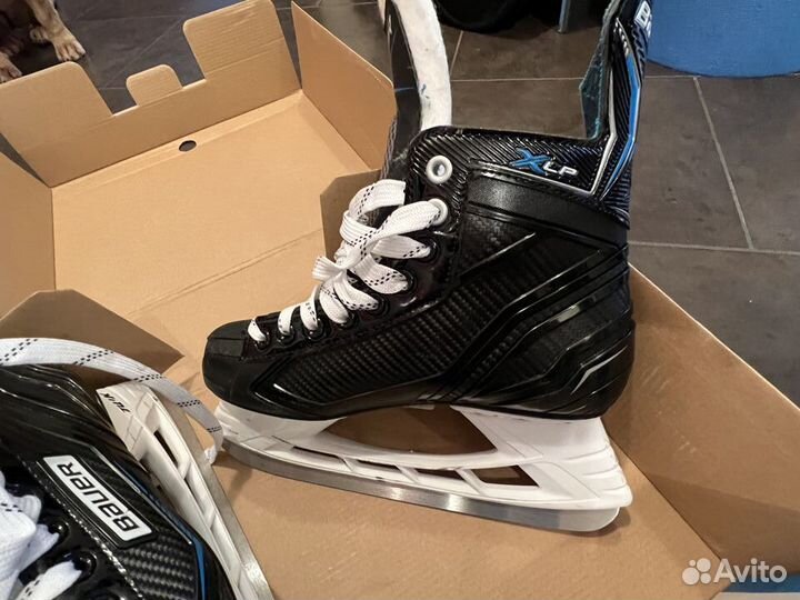 «Коньки хоккейные Bauer X-LP»