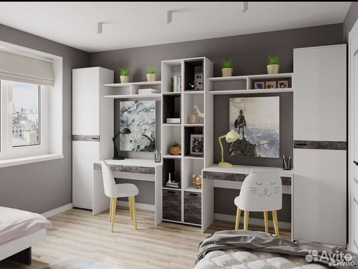 Стол письменный с ящиками