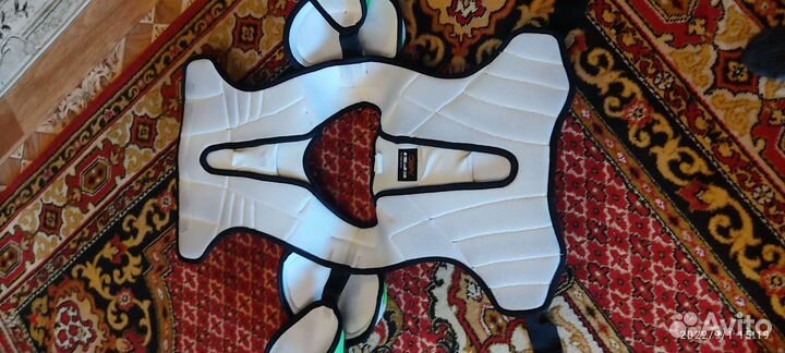 Хоккейный нагрудник SR