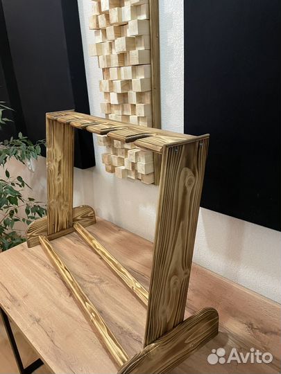 Стойка для гитар. Гитарная стойка. Гитара