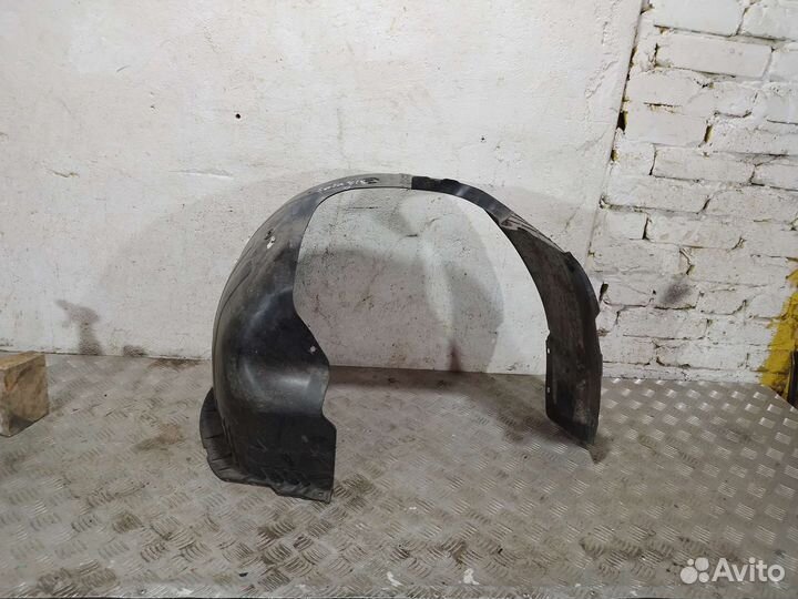Подкрылок передний правый Hyundai Solaris 2