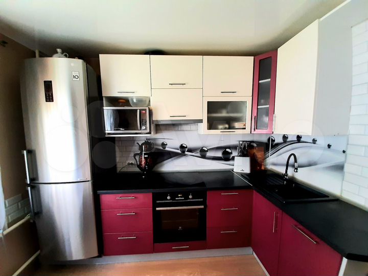 2-к. квартира, 58,2 м², 1/10 эт.