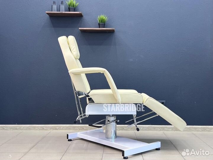 Косметологическая кушетка