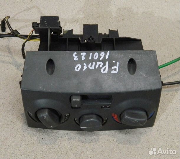 Блок управления печкой Fiat Punto 176