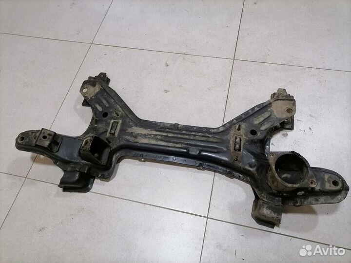 Балка подмоторная VW Golf II 1983-1992