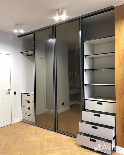 Шкаф встроенный / распашной