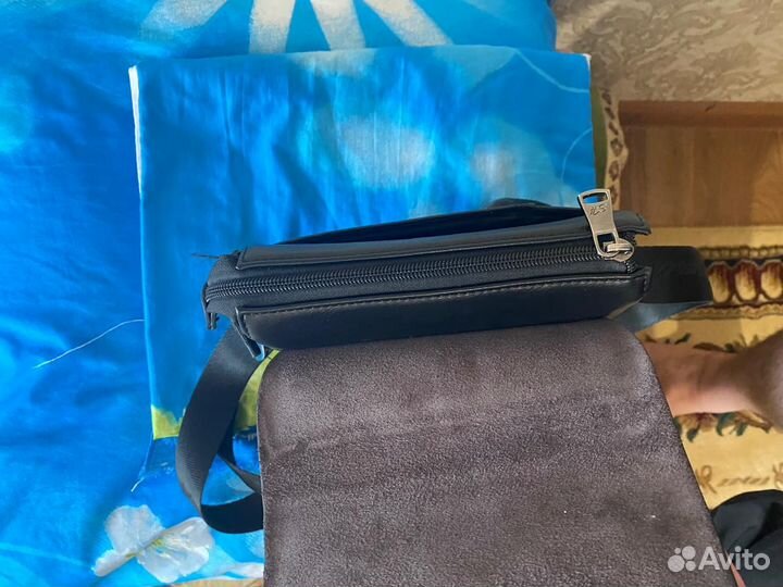 Мужская кожаная сумка через плечо