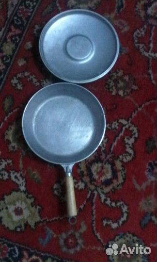 Сковорода с крышкой времен СССР