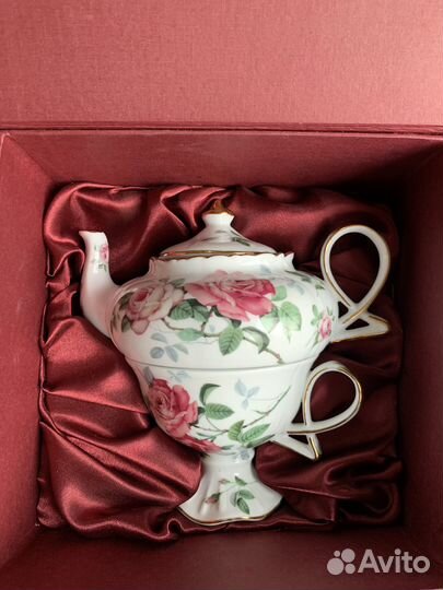 Новый подарочный набор заварочный чайник и чашка