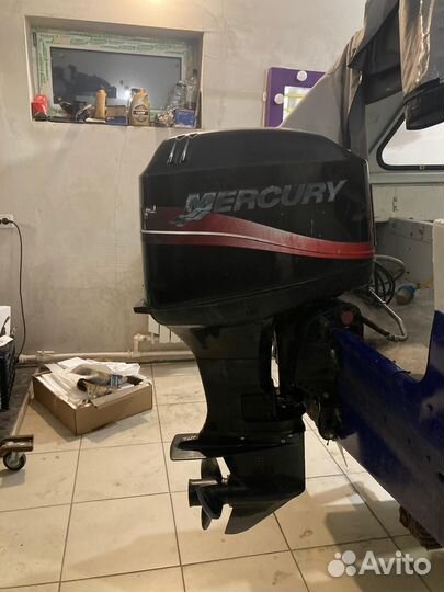 Продам лодочный мотор меркурий 50