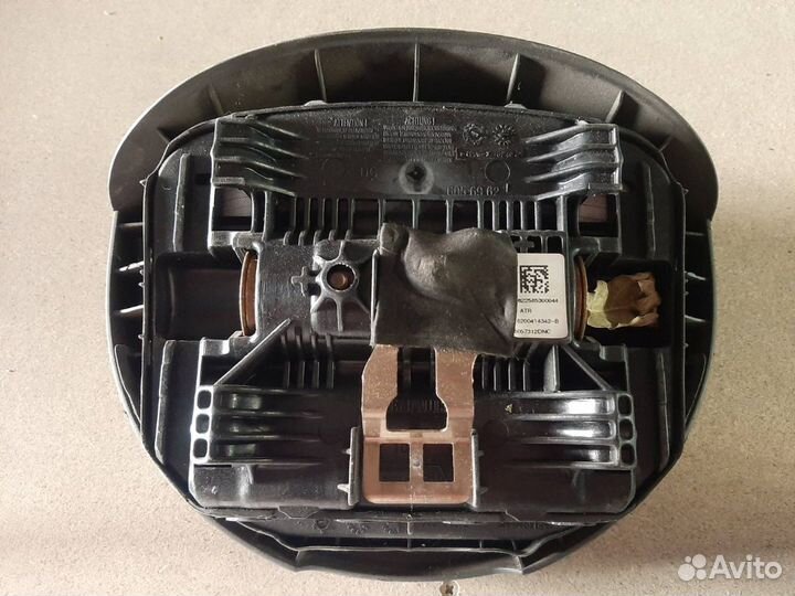 Подушка безопасности Renault Megane 2 (в руль)