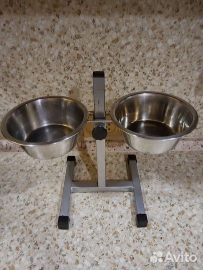 Миски на подставке для собак