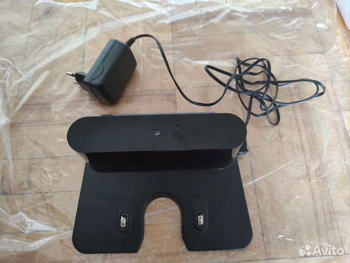 Робот пылесос с влажной уборкой