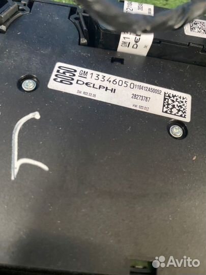 Блок управления магнитолой Opel Astra J A14XER
