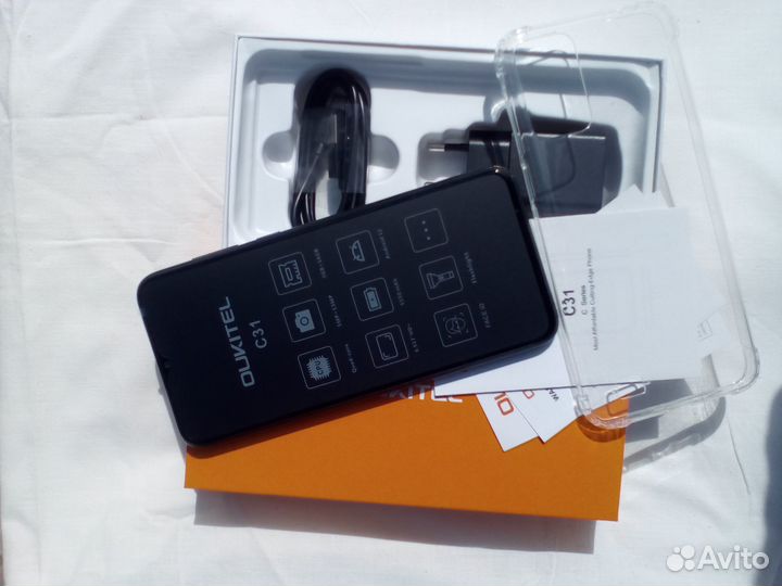 Новый смартфон Oukitel C31