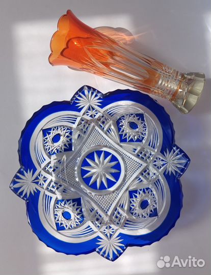 Ваза из цветного хрусталя