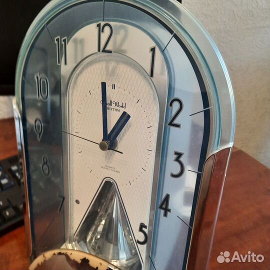 Часы rhyatm Япония светомузыкальные