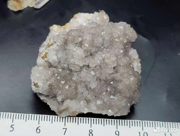 Гранат в окварцовке. Бор