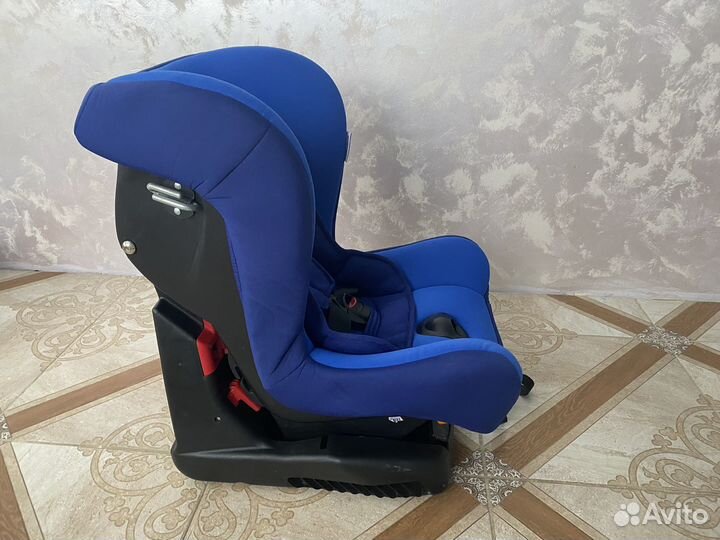 Автокресло Chicco Cosmos