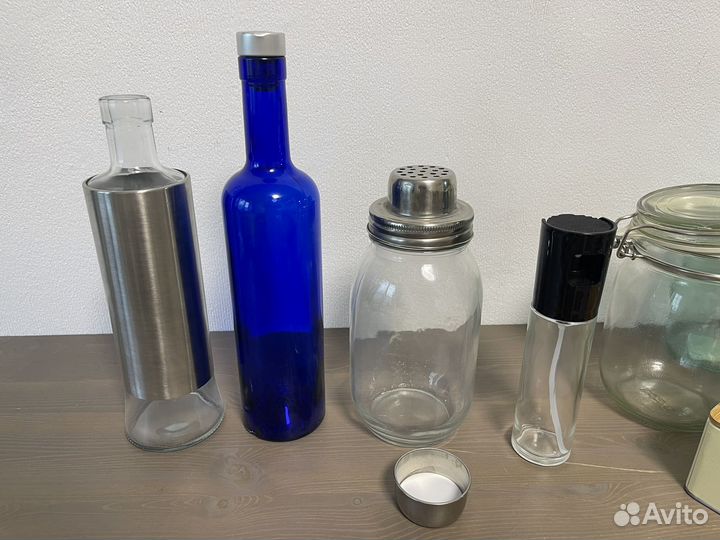 Банки для хранения сыпучих продуктов разные