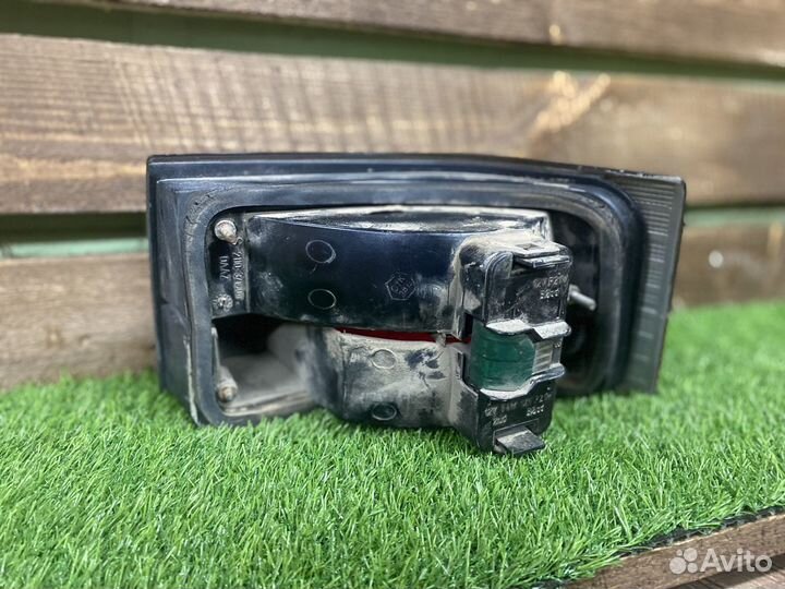 Фонарь задний левый ваз 2110