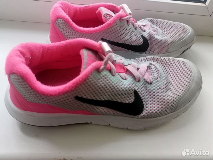 Кроссовки Nike