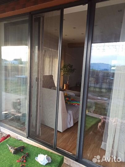 Москитная сетка на окно и балконную дверь, плиссе