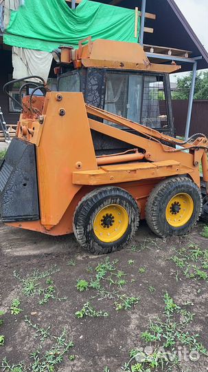 Мини-погрузчик Bobcat S220, 2011