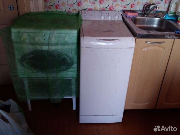 Стиральная машина на запчасти индезит