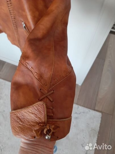 Куртка кожаная женская 48 50