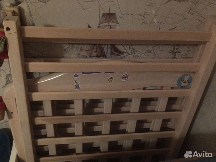 Детская кроватка