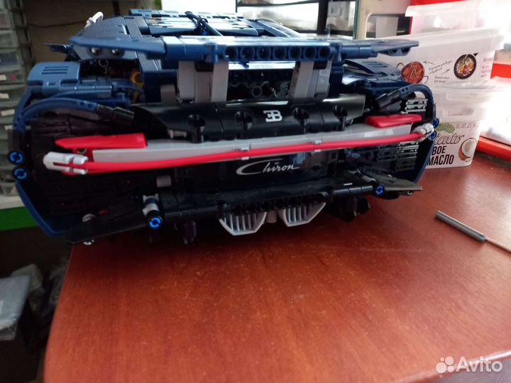Меняю Lego technic Лего техник Bugatti 42083