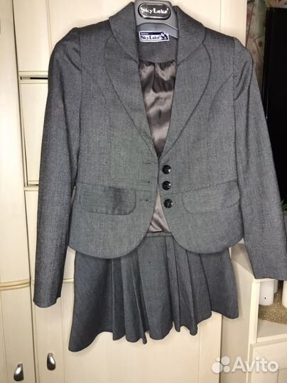 Костюм пиджак и юбка