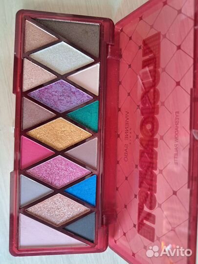 Палетка теней vivienne sabo 01 illusionniste