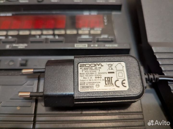 Гитарный процессор zoom 707