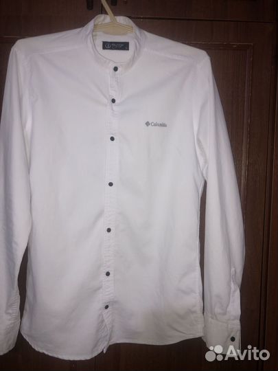 Рубашки: белая,черная,и