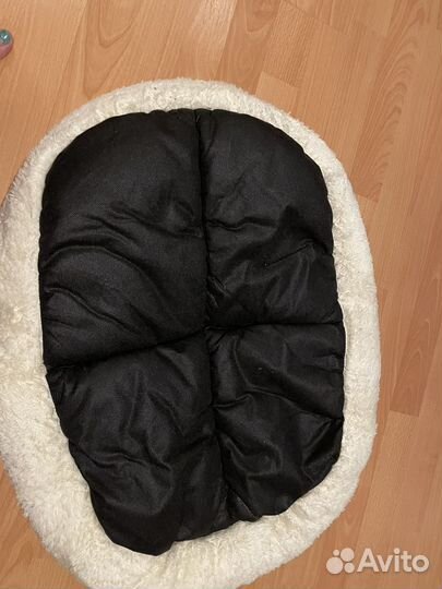 Лежанка для собак и кошек