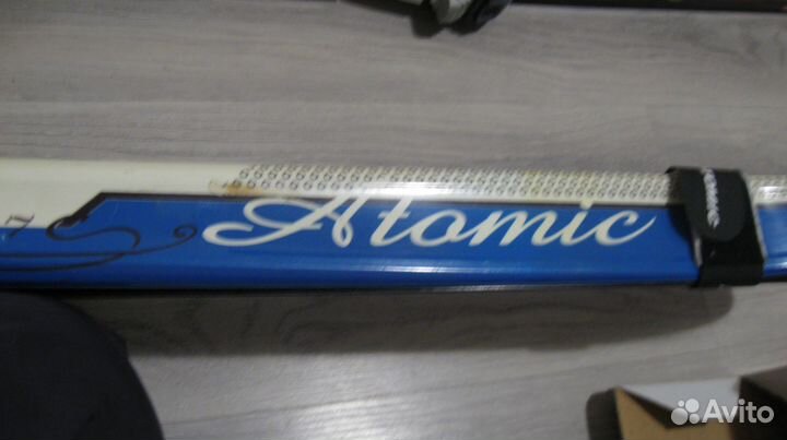 Лыжи беговые Атомик Австрия Два полных комплекта